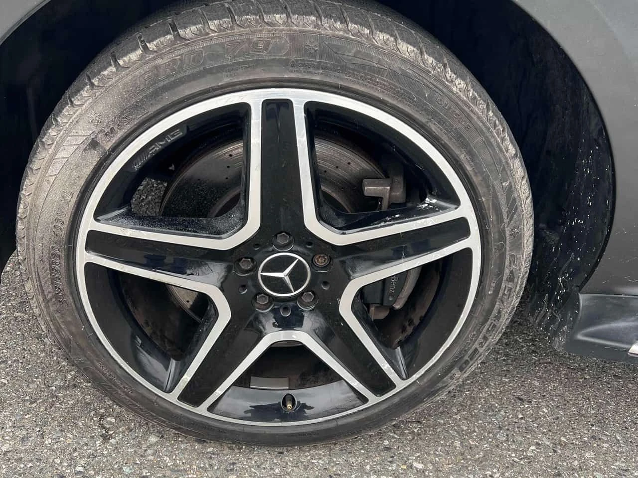 Mercedes-Benz GLE AMG 43 / 360 / DISTRONIC / Harman Kardon , снимка 15 - Автомобили и джипове - 54964099
