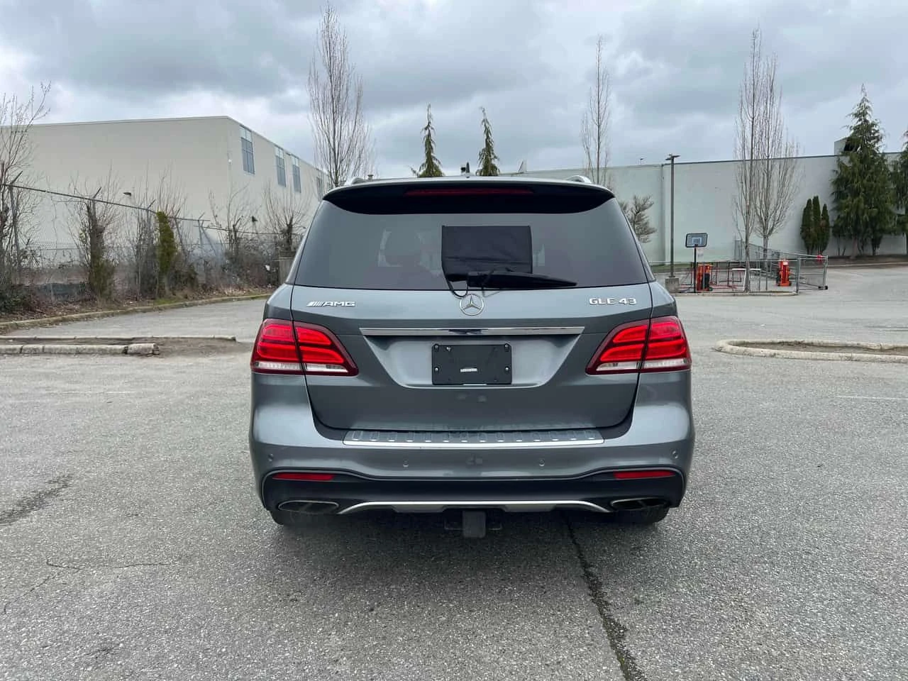 Mercedes-Benz GLE AMG 43 / 360 / DISTRONIC / Harman Kardon , снимка 4 - Автомобили и джипове - 54964099