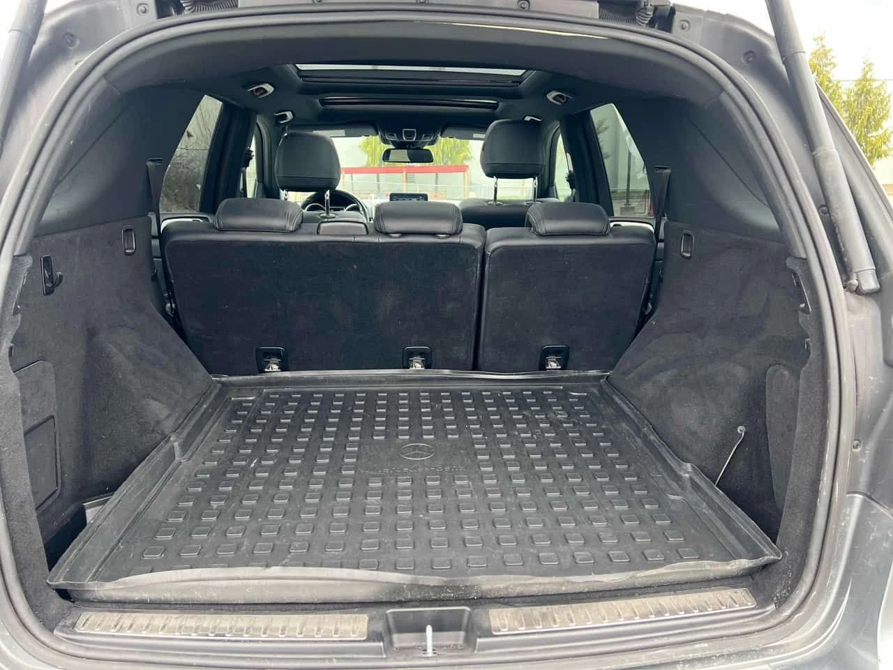 Mercedes-Benz GLE AMG 43 / 360 / DISTRONIC / Harman Kardon , снимка 11 - Автомобили и джипове - 54964099