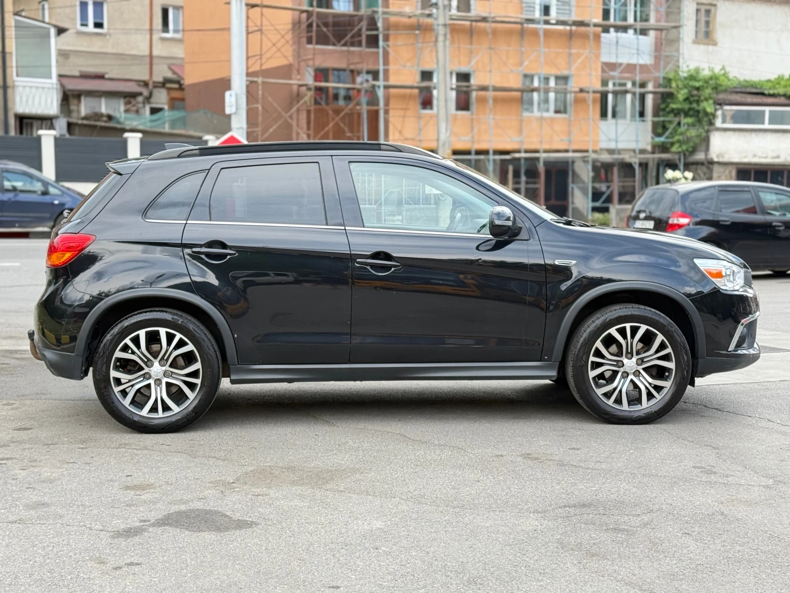 Mitsubishi ASX 1.6i Навигация/Климатроник/EURO 6, снимка 6 - Автомобили и джипове - 55125614
