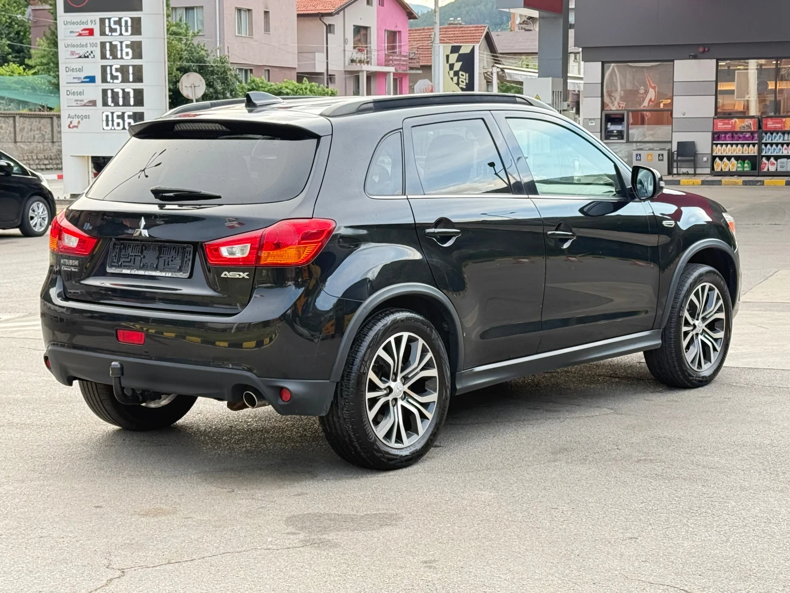 Mitsubishi ASX 1.6i Навигация/Климатроник/EURO 6, снимка 8 - Автомобили и джипове - 55125614