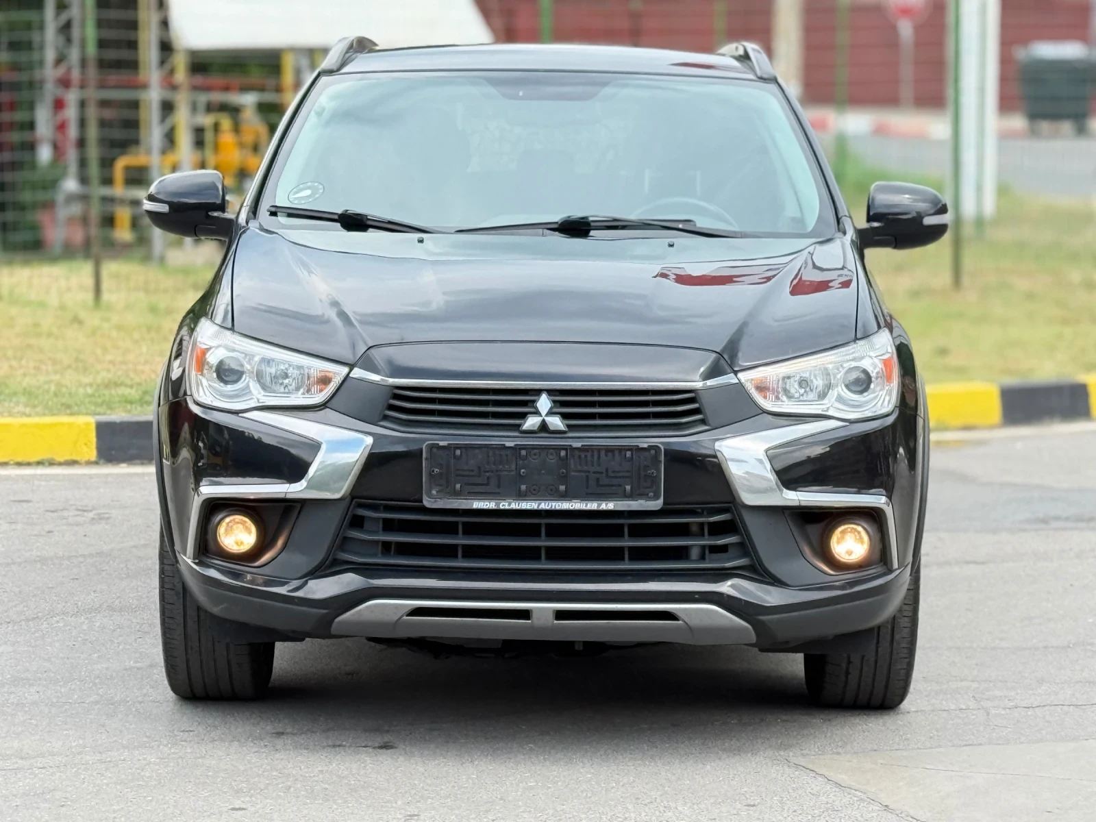 Mitsubishi ASX 1.6i Навигация/Климатроник/EURO 6, снимка 3 - Автомобили и джипове - 55125614