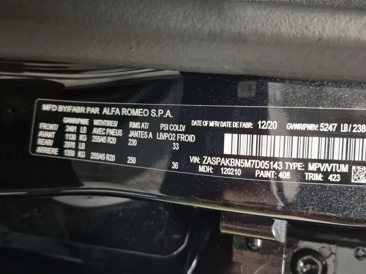 Alfa Romeo Stelvio * TI SPORT * АВТОКРЕДИТ БЕЗ ПЪРВОНАЧАЛНА ВНОСКА* , снимка 15 - Автомобили и джипове - 55127878