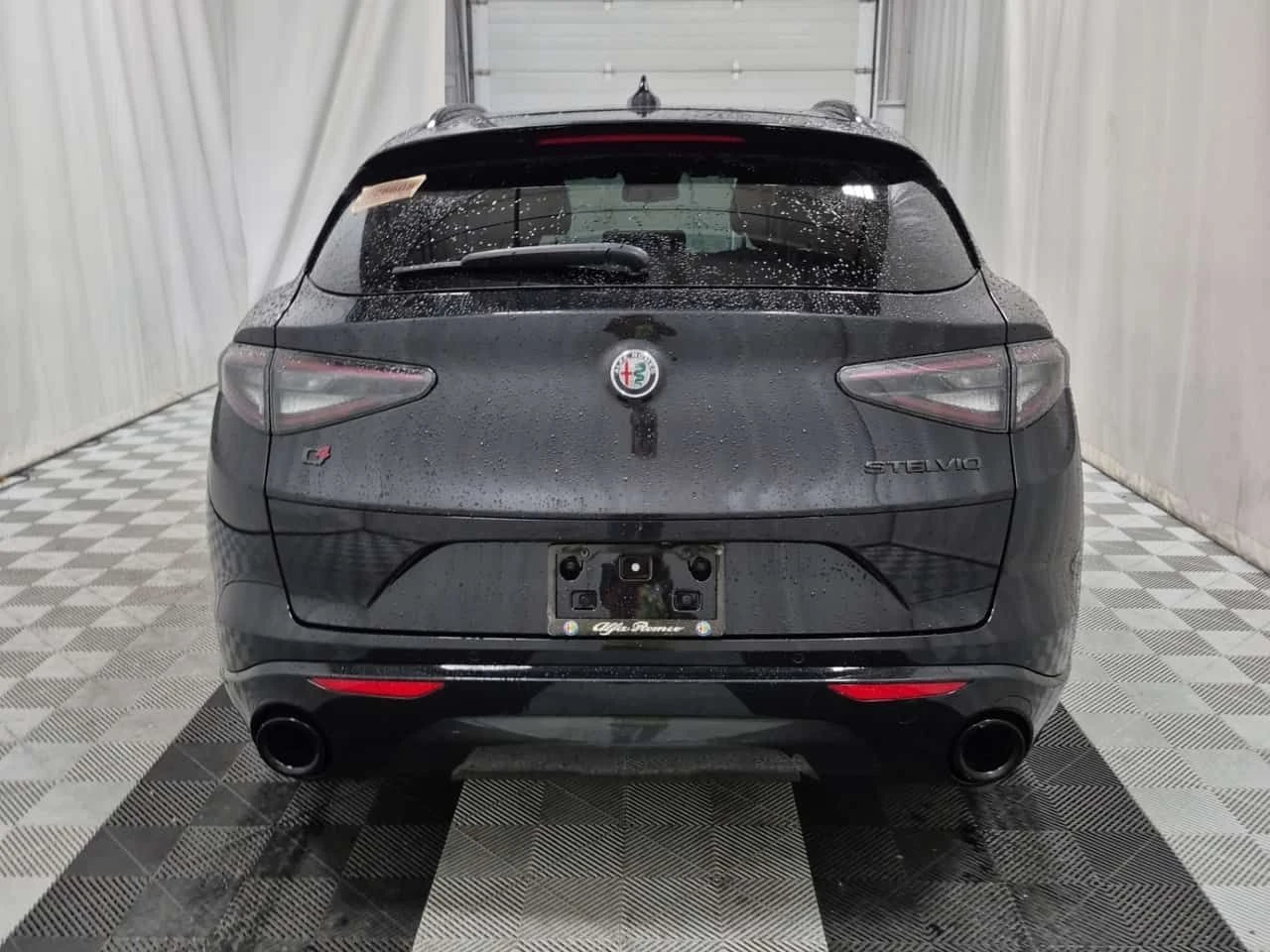 Alfa Romeo Stelvio * TI SPORT * АВТОКРЕДИТ БЕЗ ПЪРВОНАЧАЛНА ВНОСКА* , снимка 17 - Автомобили и джипове - 55127878