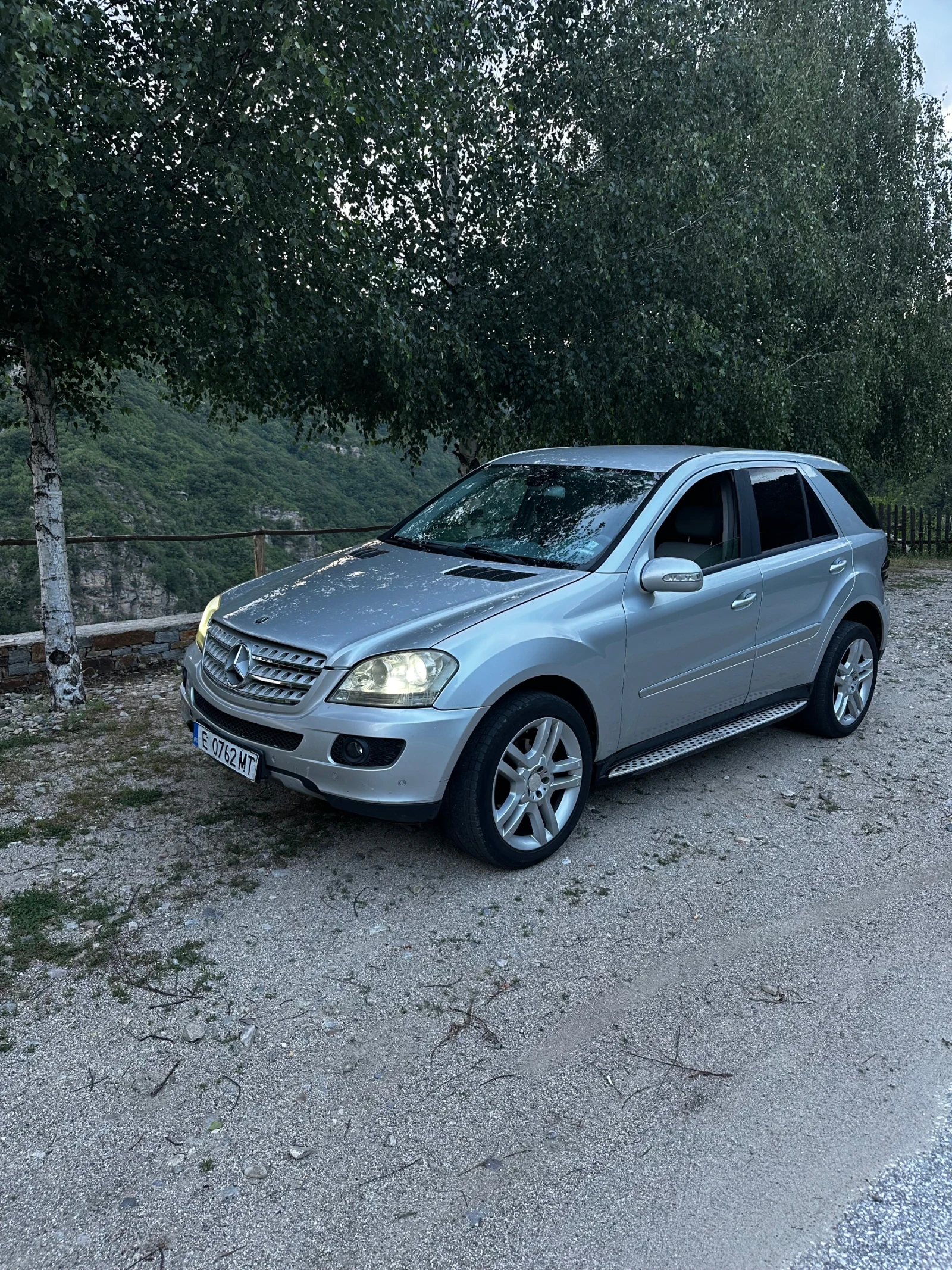 Mercedes-Benz ML 320, снимка 2 - Автомобили и джипове - 55192905