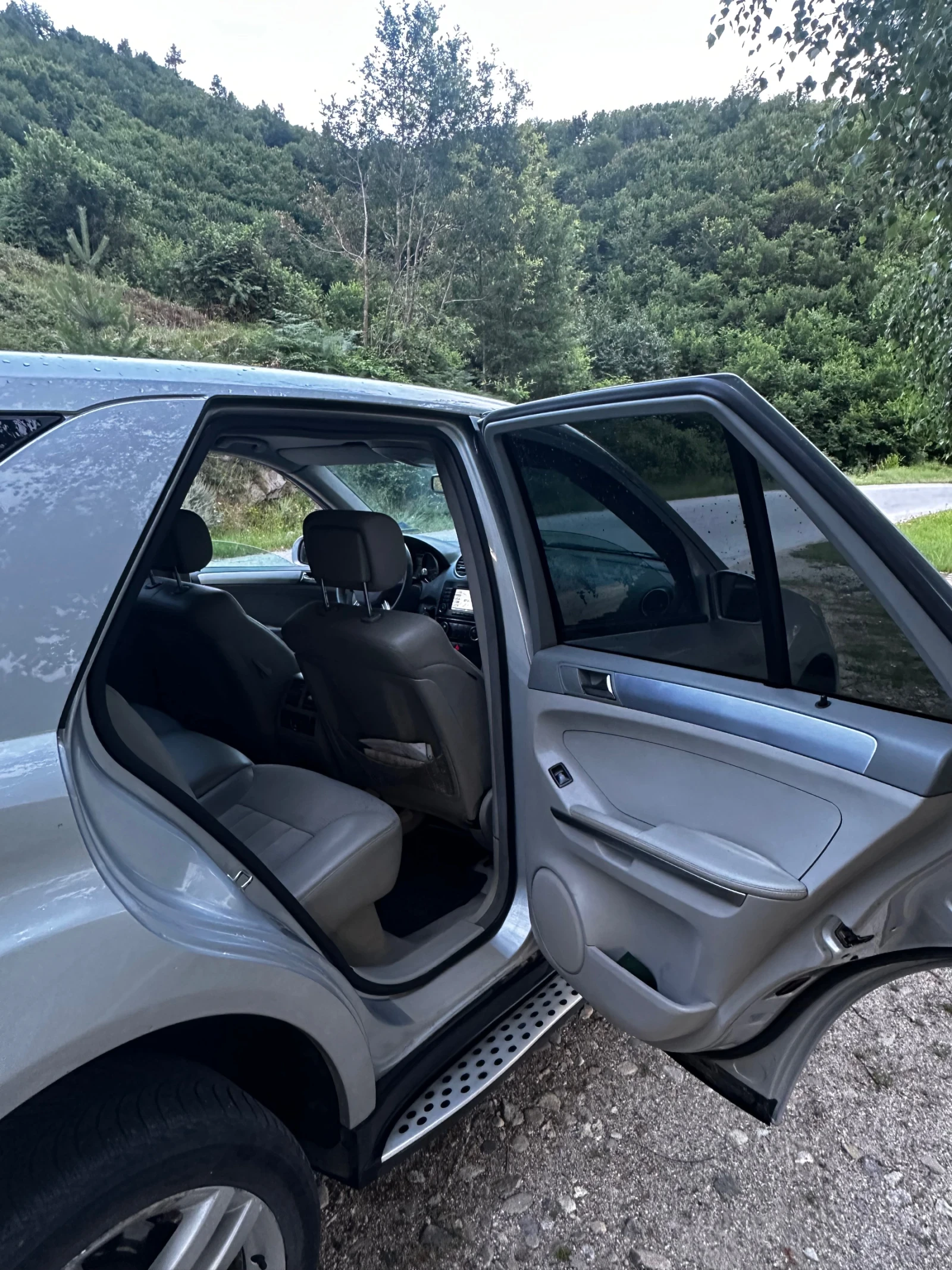 Mercedes-Benz ML 320, снимка 8 - Автомобили и джипове - 55192905