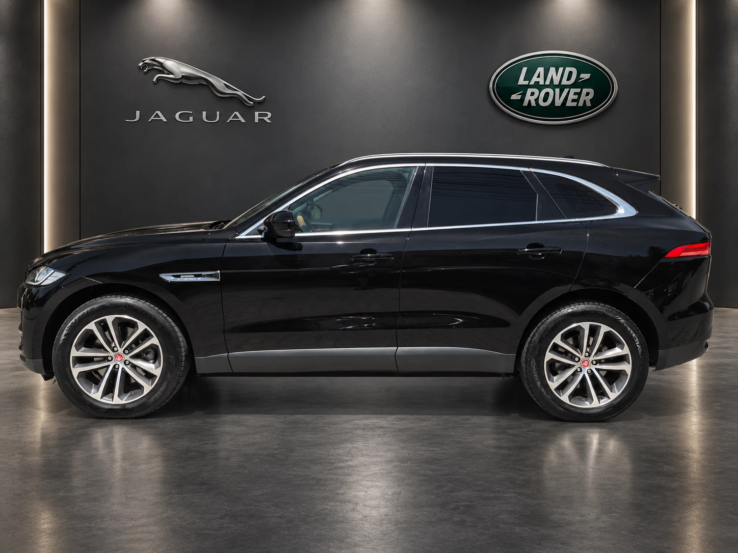 Jaguar F-PACE 3.0d, ACC, Carplay/Android Auto, снимка 3 - Автомобили и джипове - 55970446