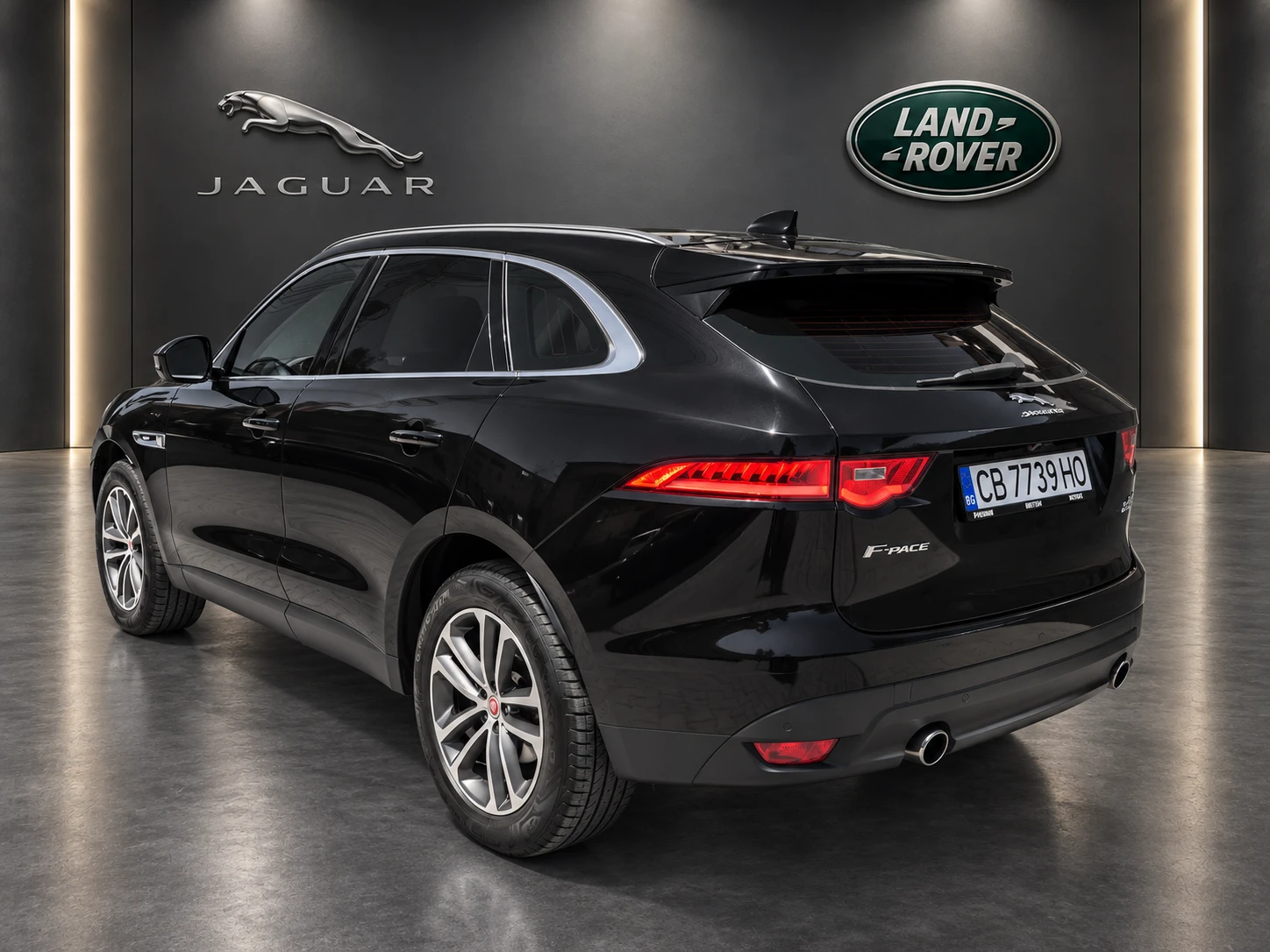 Jaguar F-PACE 3.0d, ACC, Carplay/Android Auto, снимка 4 - Автомобили и джипове - 55970446
