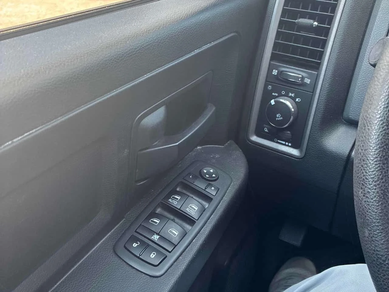 Dodge RAM 1500 * Express * CARFAX * ��� ������������ ������ | Mobile.bg � ����������� 10