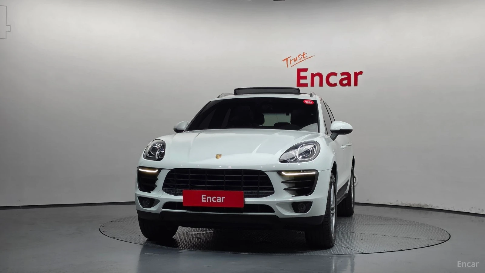Porsche Macan 3.0 S* DIESEL* КОЖА* ПОДГРЕВ* ПАНО* АВТОКРЕДИТ, снимка 3 - Автомобили и джипове - 55597313
