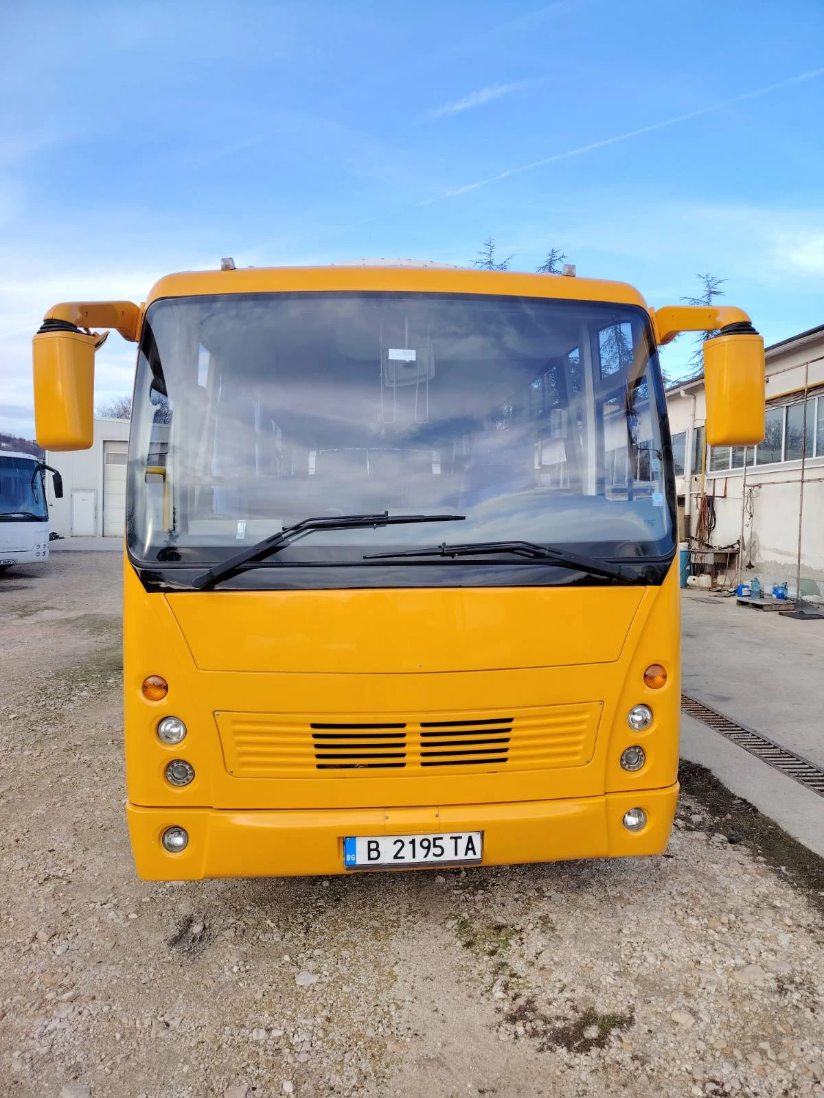Iveco Classic Otoyol E 27.14 - изображение 3
