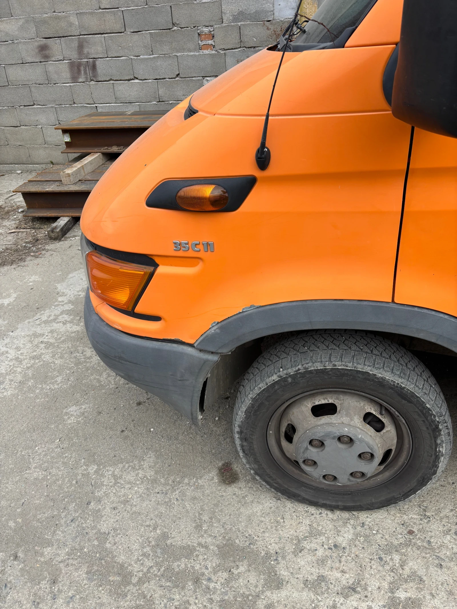Iveco 35c11 2.8D 6+ 1 4.2м - изображение 4