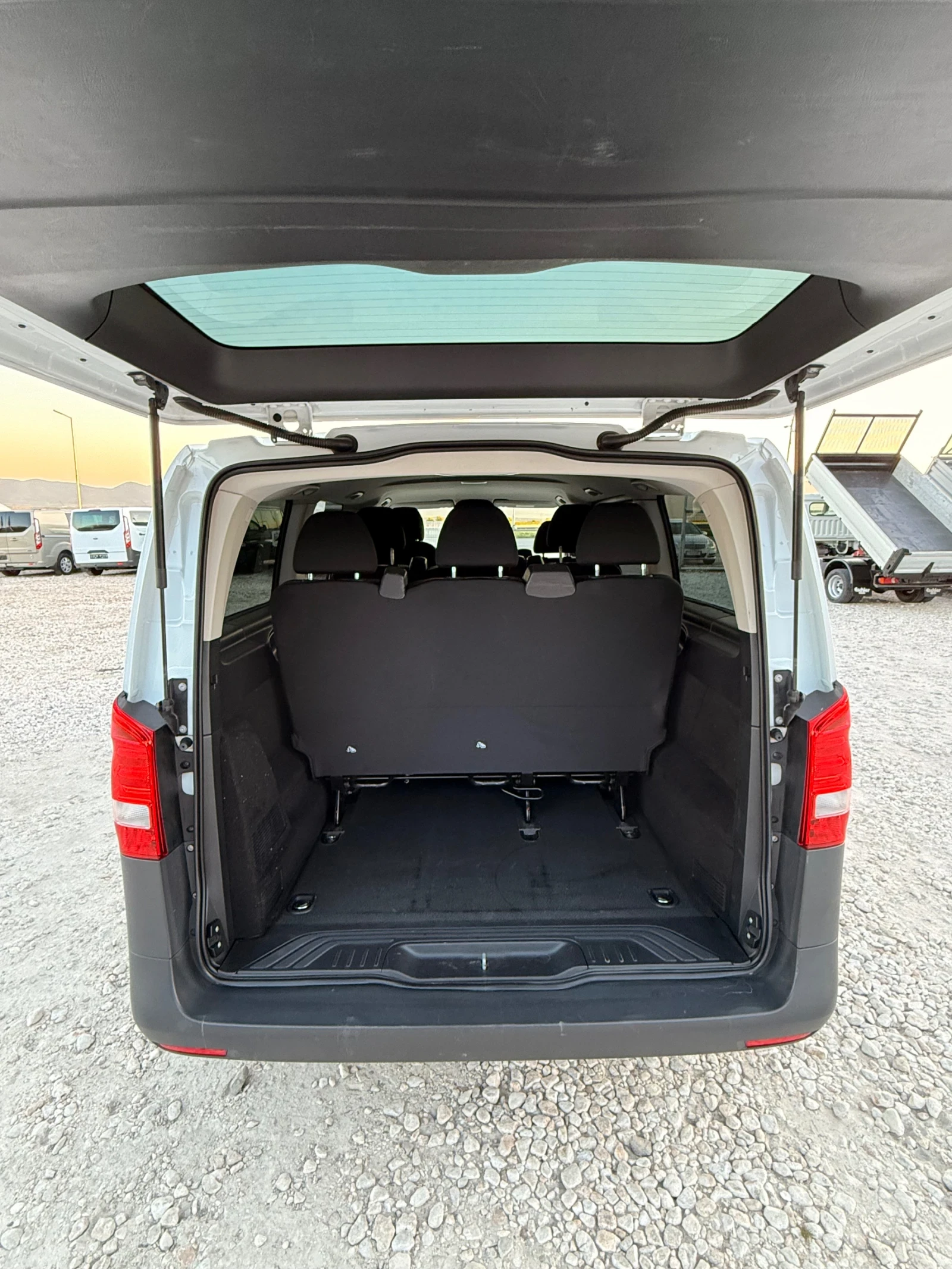 Mercedes-Benz Vito 114-2.2-CDi- 9местен-Клима-ЕВРО6 - изображение 8