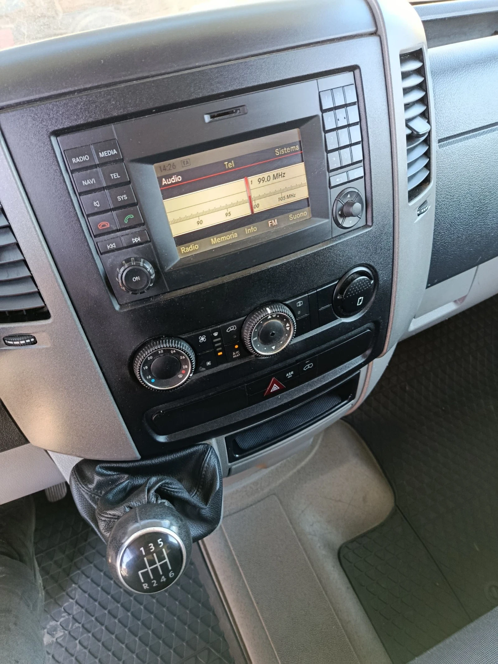 VW Crafter 4.20/2.20 euro6, снимка 11 - Бусове и автобуси - 54305522