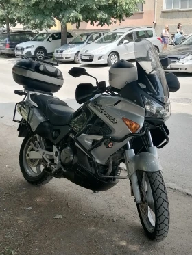 Обява за продажба на Honda Varadero 1000 ~8 500 лв. - изображение 1