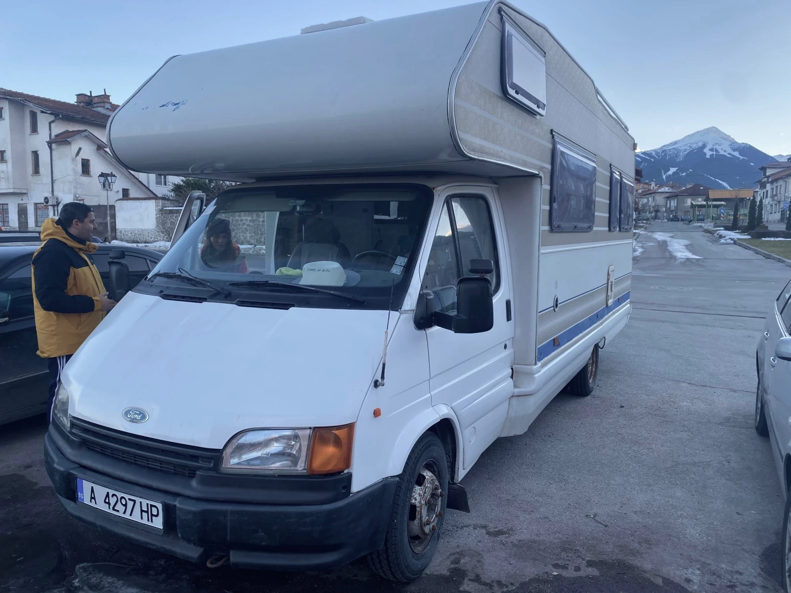 Кемпер Ford Transit 2.5 turbo disel, снимка 7 - Каравани и кемпери - 54201765