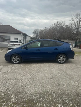 Toyota Prius 1, 5 Hybrid-automatic , снимка 3