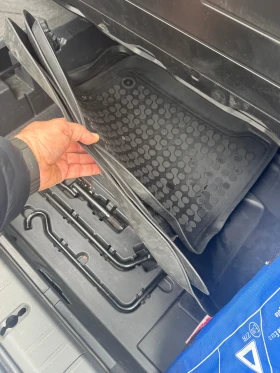 Toyota Prius 1, 5 Hybrid-automatic , снимка 17