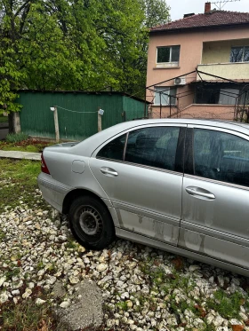 Mercedes-Benz C 220, снимка 3