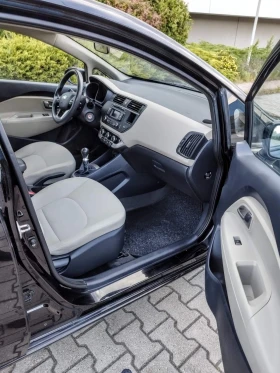 Kia Rio 1.25 | 85 к.с.| ДВУЦВЕТЕН САЛОН | , снимка 11