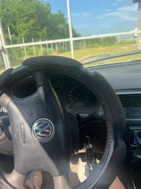 VW Golf - 500 € / 977.91 лв. - 84589026 7