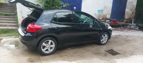 Toyota Auris 1