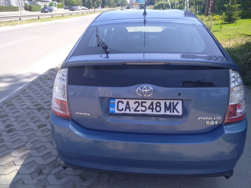 Toyota Prius, снимка 4 - Автомобили и джипове - 46720208