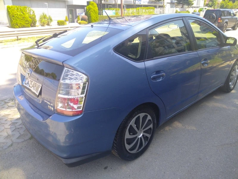 Toyota Prius, снимка 3 - Автомобили и джипове - 46720208