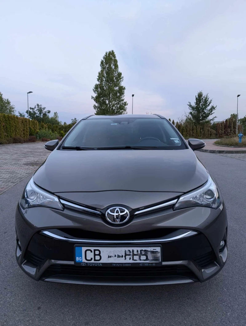 Toyota Avensis, снимка 15 - Автомобили и джипове - 47326780