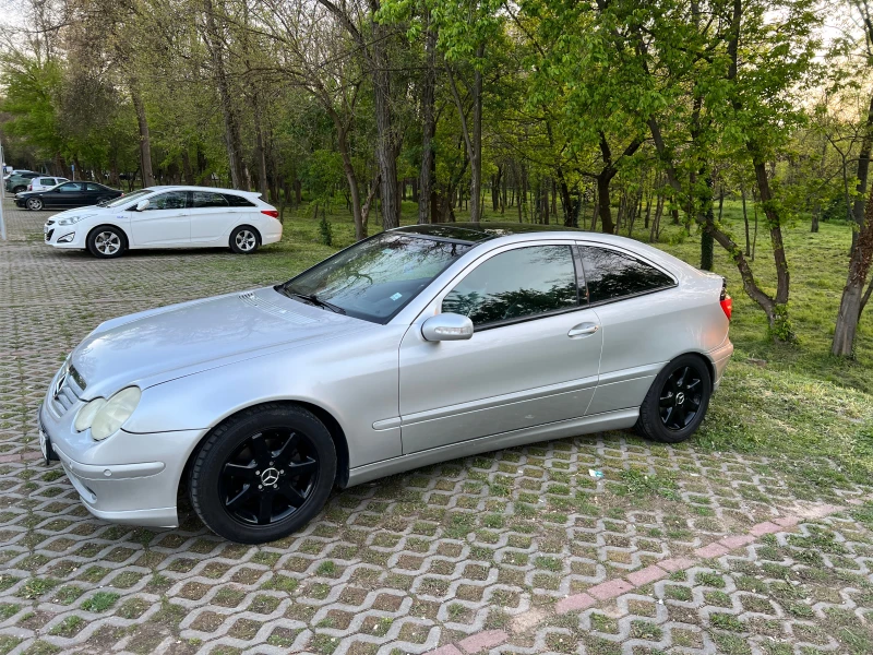 Mercedes-Benz C 200, снимка 2 - Автомобили и джипове - 47905278