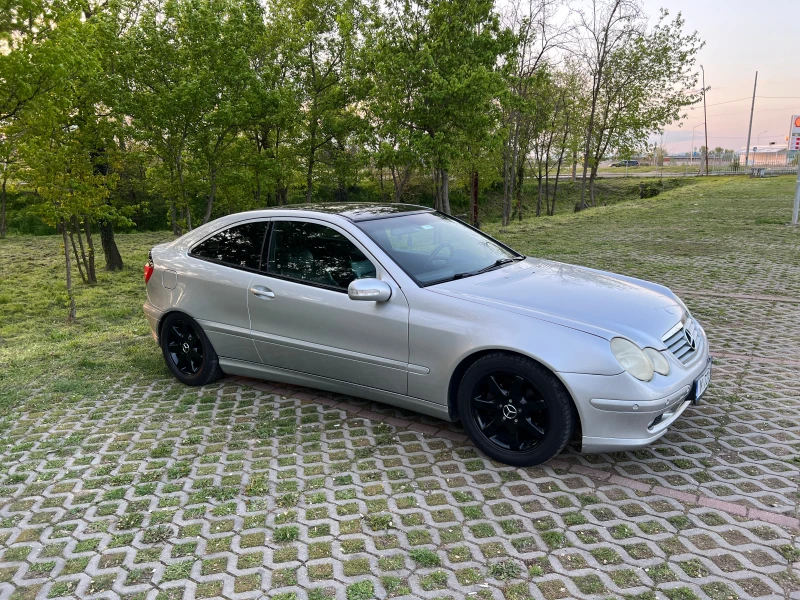 Mercedes-Benz C 200, снимка 1 - Автомобили и джипове - 47905278