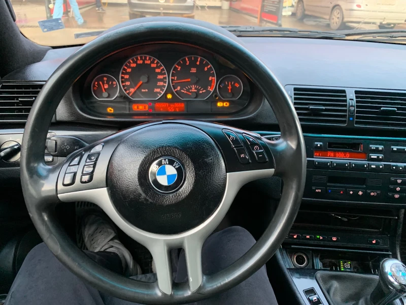 BMW 320, снимка 12 - Автомобили и джипове - 48758500