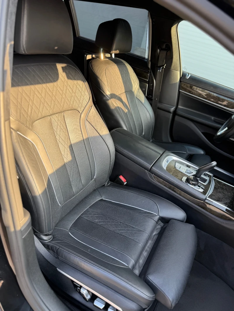 BMW 750, снимка 8 - Автомобили и джипове - 52651841