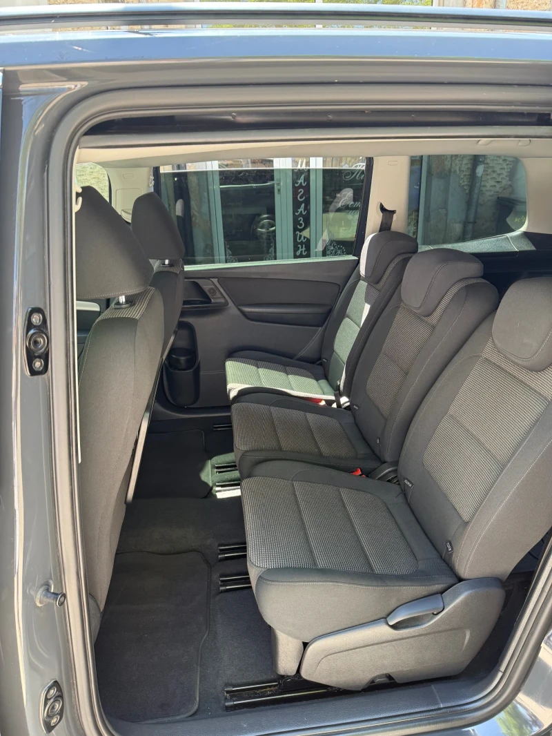 VW Sharan 2.0 TDI, снимка 6 - Автомобили и джипове - 52220692