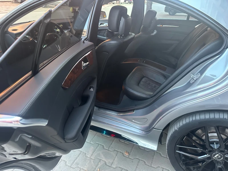 Mercedes-Benz CLS 350, снимка 10 - Автомобили и джипове - 52597351
