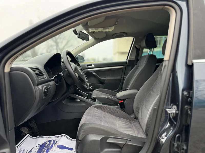 VW Golf Variant 1.9TDI/ИТАЛИЯ, снимка 9 - Автомобили и джипове - 52885490