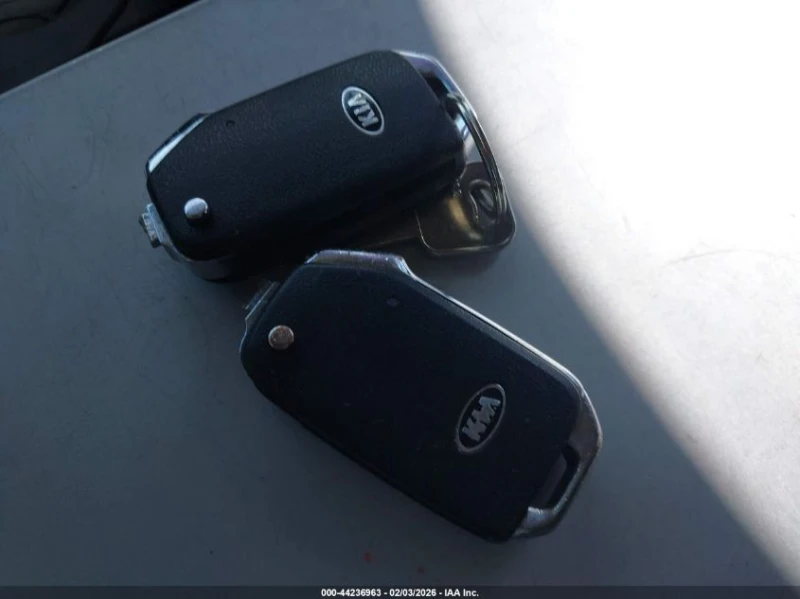 Kia Forte 2l Fe, снимка 11 - Автомобили и джипове - 53518409