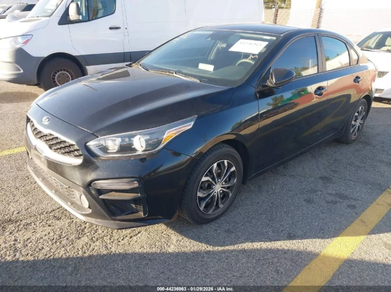 Kia Forte 2l Fe, снимка 2 - Автомобили и джипове - 53518409