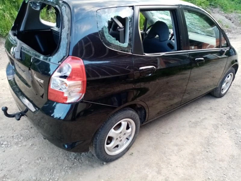 Honda Jazz 1.3, снимка 8 - Автомобили и джипове - 33160535