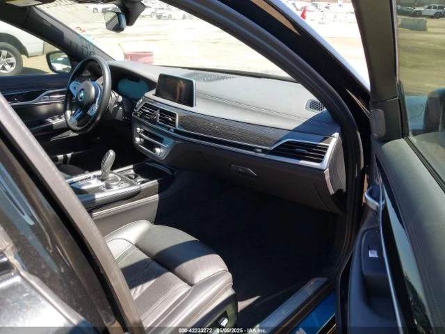 BMW 740 M Sport Distronic - изображение 6