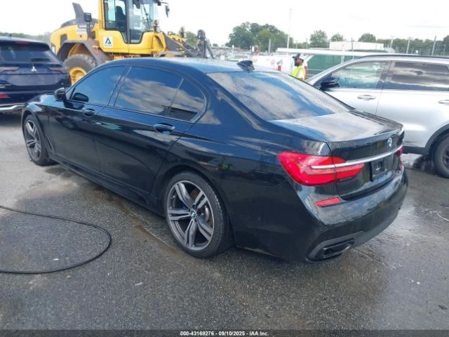 BMW 750 M Sport - изображение 2