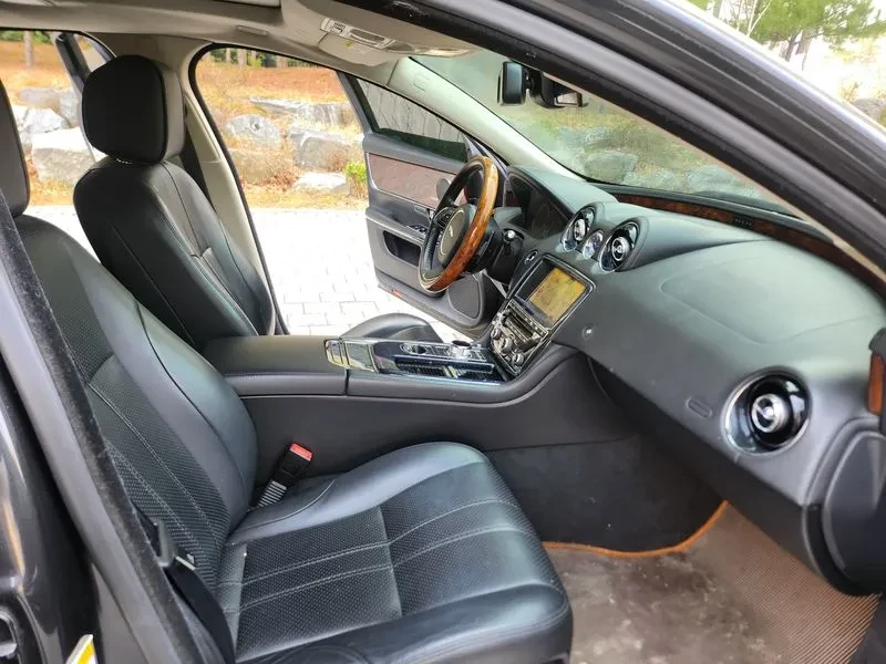 Jaguar Xj 3.0D, снимка 12 - Автомобили и джипове - 54454376