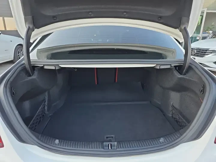 Mercedes-Benz C 300 АМГ ПАКЕТ/CARFAX /Кожа/Нави/Подгрев/Панорама, снимка 14 - Автомобили и джипове - 54468355