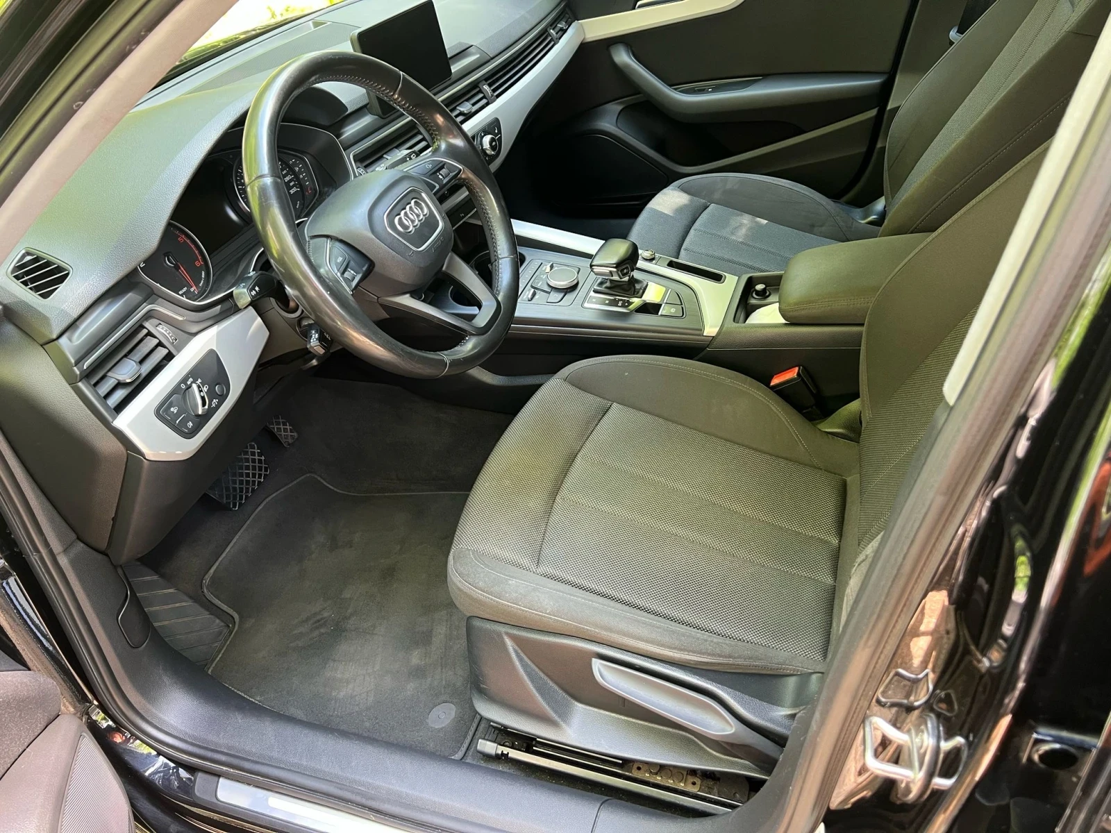 Audi A4 2.0 190к.с. - изображение 9