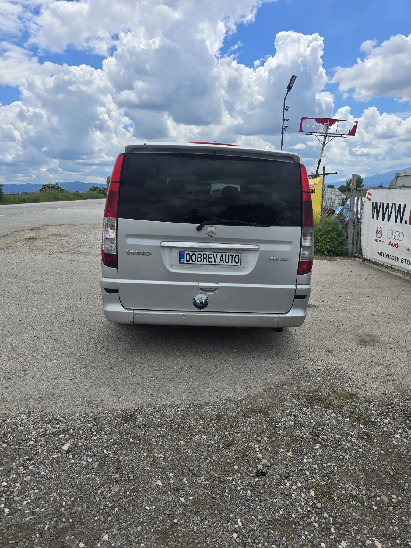 Mercedes-Benz Viano 3.0 V6 - изображение 5