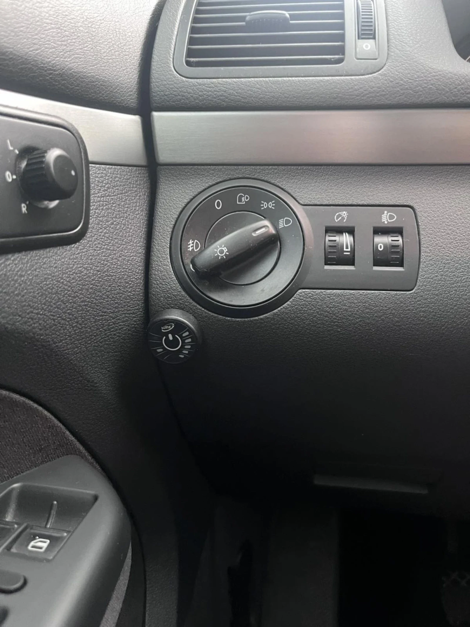 VW Touran 2.0 eco fuel - изображение 9