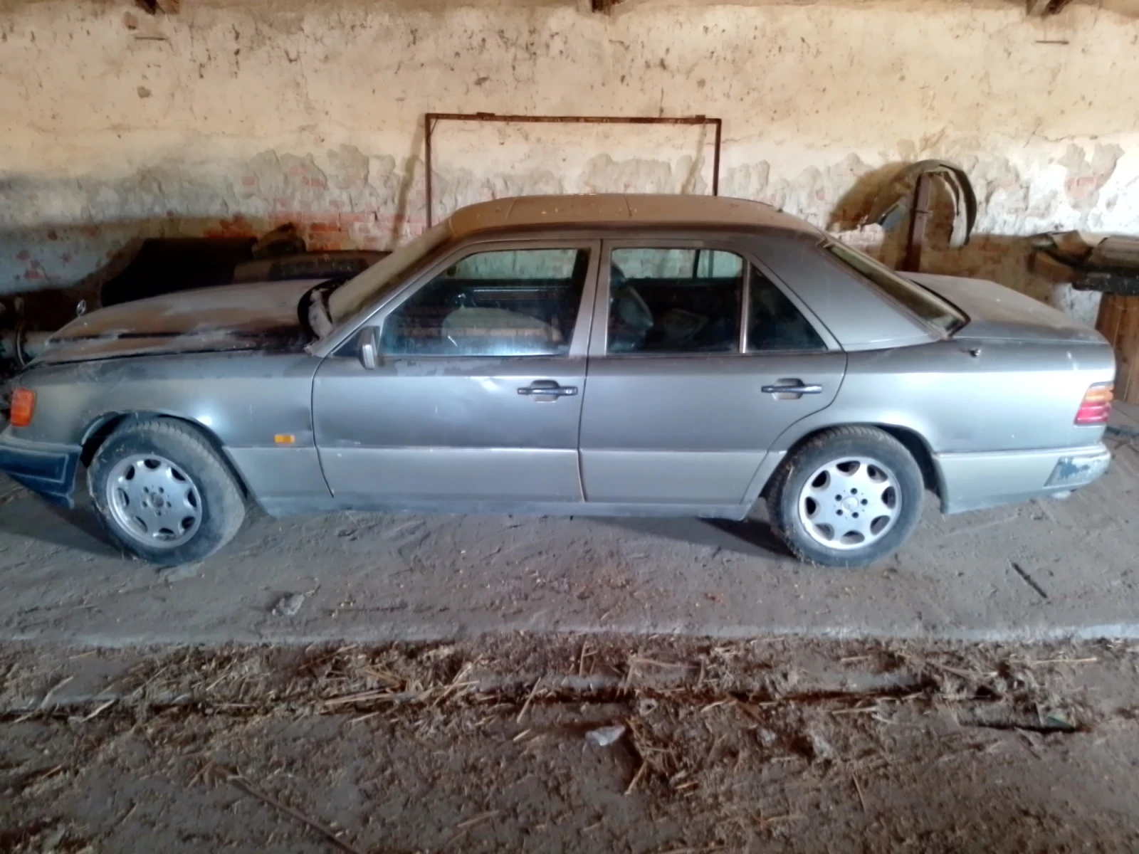 Mercedes-Benz 124 200E | Mobile.bg   1