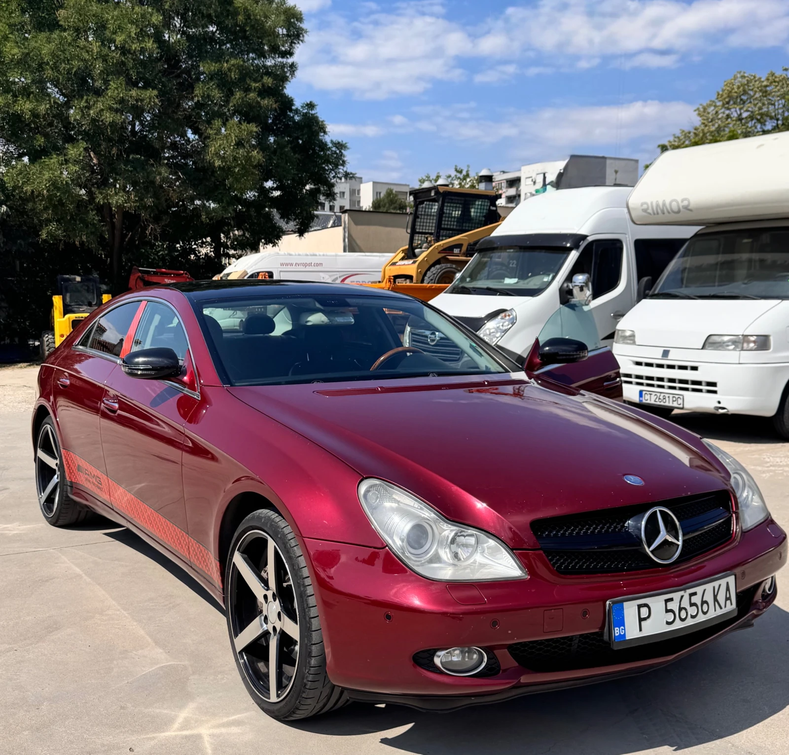 Mercedes-Benz CLS  - изображение 2