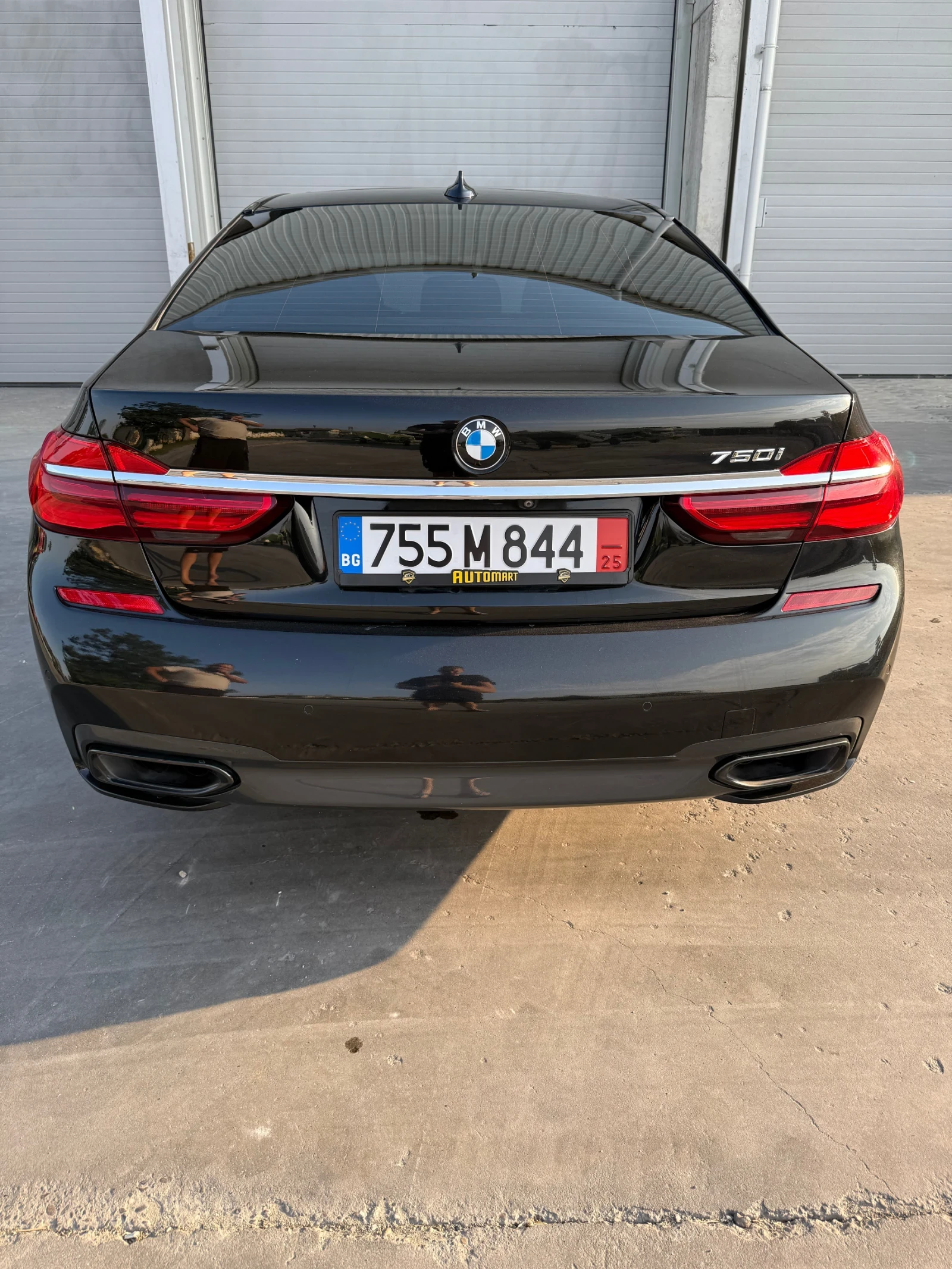 BMW 750  - изображение 3