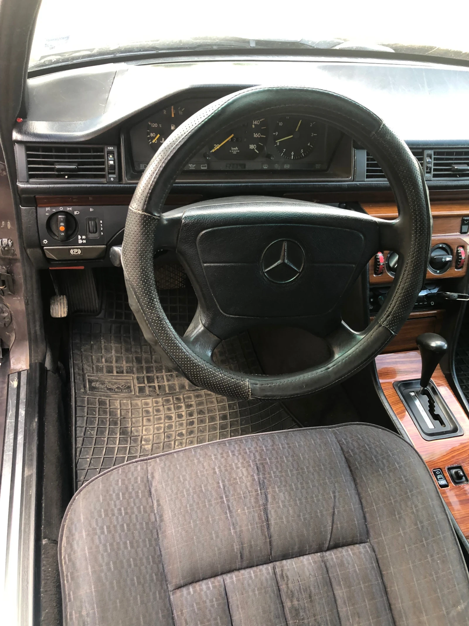 Mercedes-Benz 124 2.0 d - изображение 8